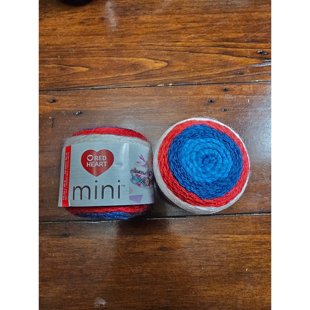 Red Heart Mini Yarn Americana 100 Percent Acrylic‎ 1.6oz 72yds Red White Blue